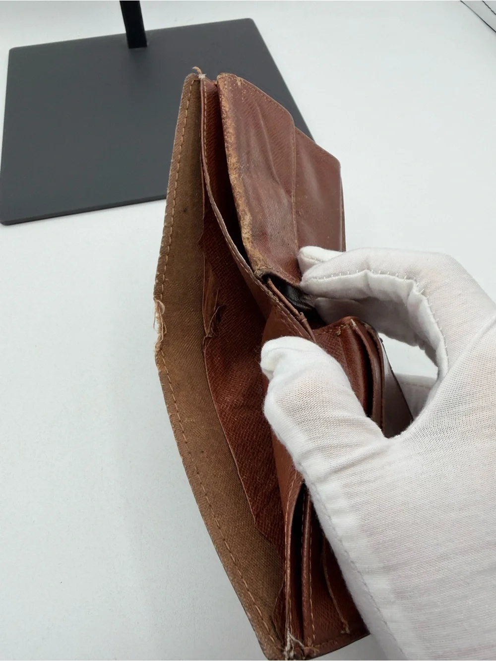 Louis Vuitton Monogram Bi Fold Wallet